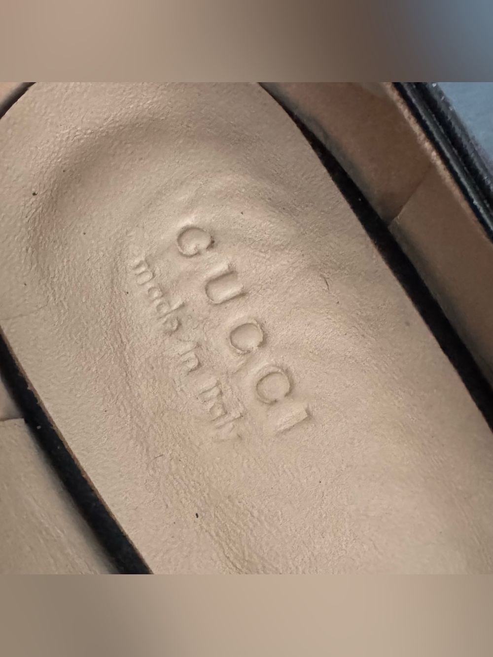 Gucci Marmont black leather low heels size 8 gold G black fringe - Picture 7 of 11